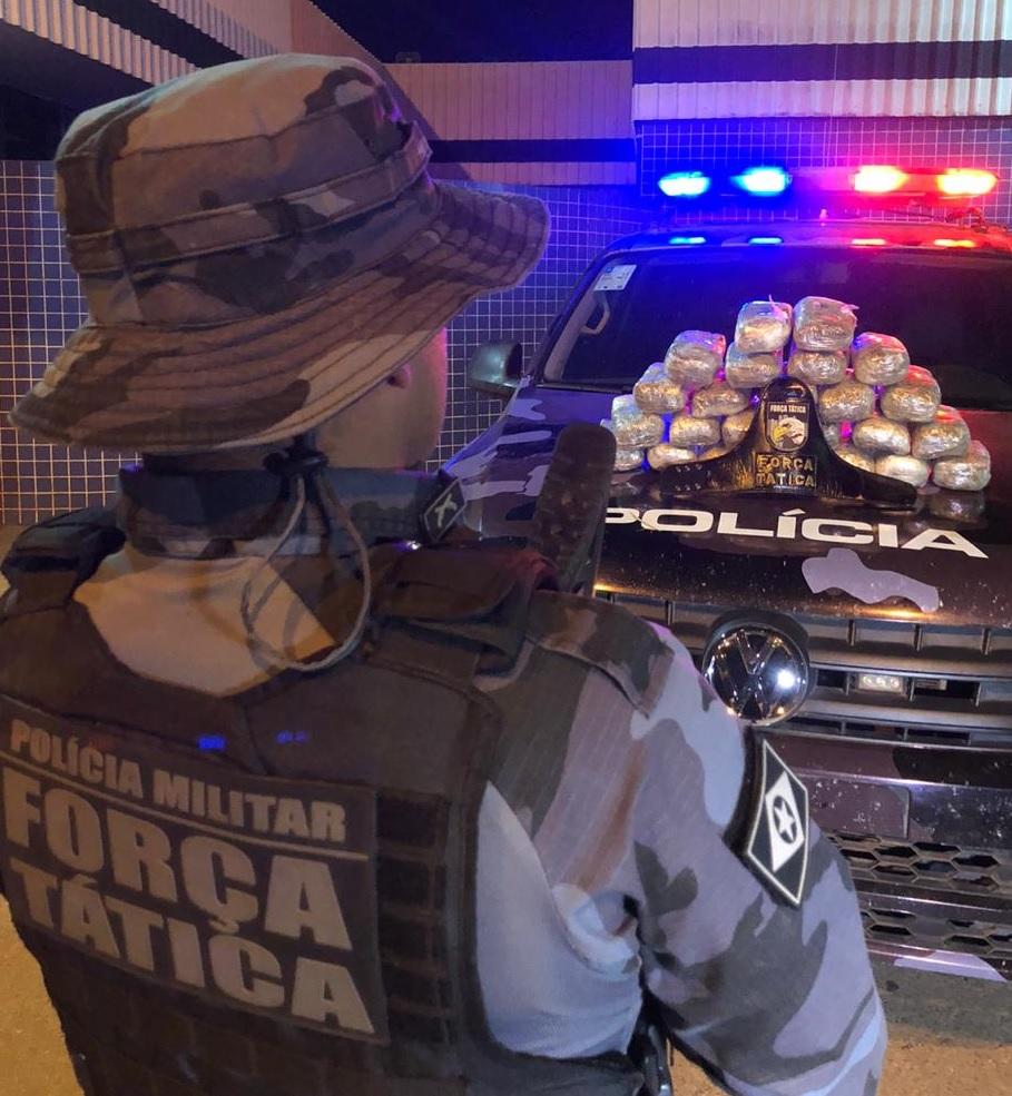 Pontes e Lacerda: Força Tática prende dois homens com 24 tabletes de maconha em estrada vicinal