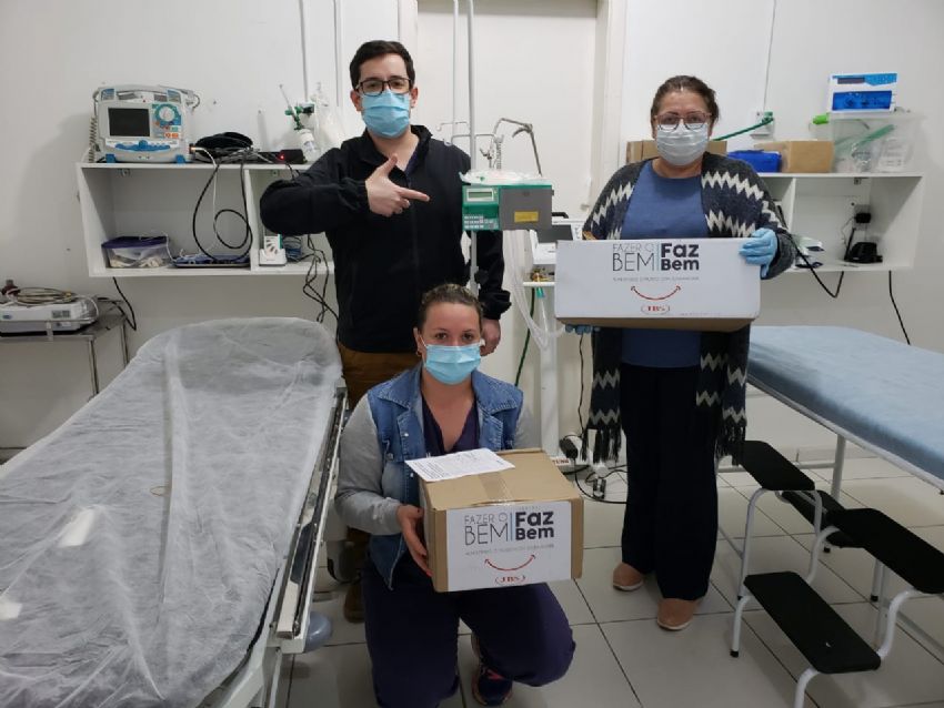 JBS entrega cinco bombas de infusão à prefeitura de Araputanga