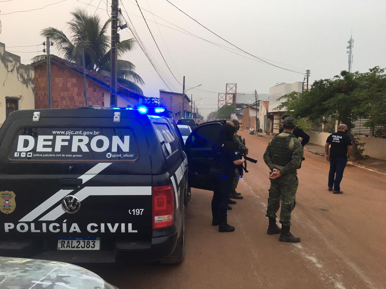 Operação cumpre mandados contra grupo envolvido com tráfico de drogas em Pontes e Lacerda e Vila Bela da Ss. Trindade
