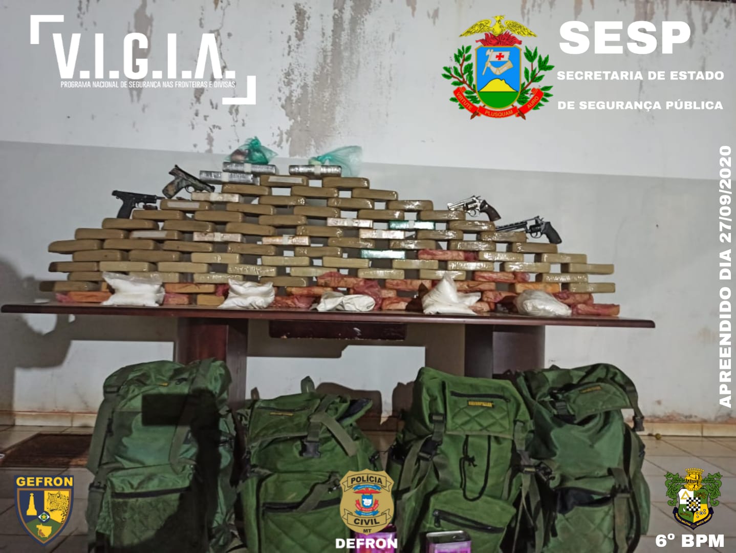 Ação conjunta apreende quase 100kg de drogas; quatro suspeitos morrem após confronto