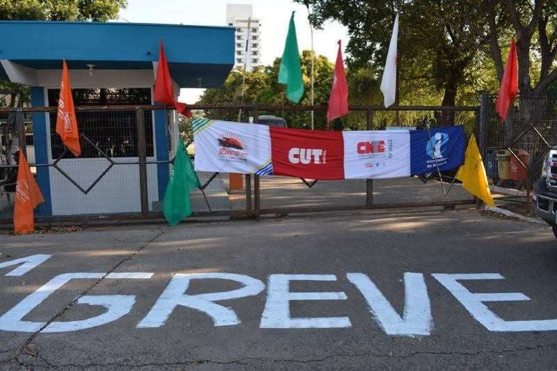 Sintep avisa que sem vacina professores não voltam e vão entrar em greve