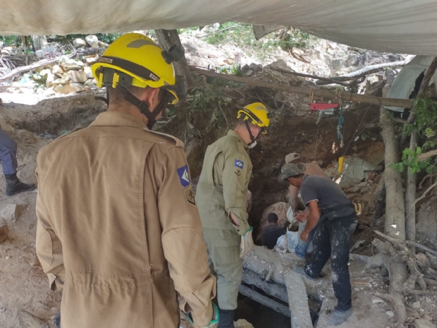 Homem é soterrado e morre em garimpo ilegal de Pontes e Lacerda
