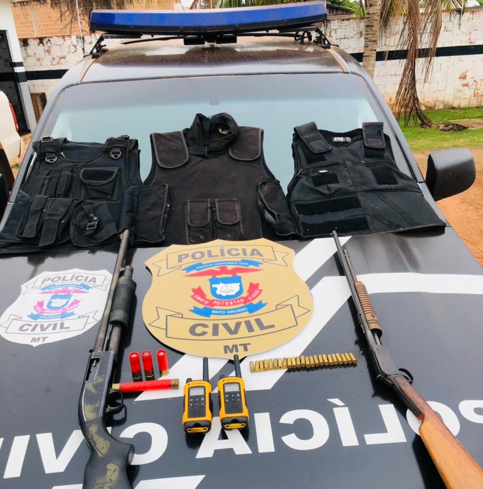 Polícia Civil apreende armas, coletes e munições em área de conflito agrário em Vila Bela da Ss. Trindade; veja fotos