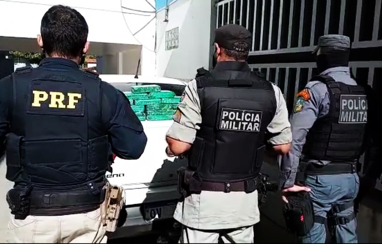 Veículo com placas de São José dos Quatro Marcos é apreendido com cocaína em Alto Araguaia
