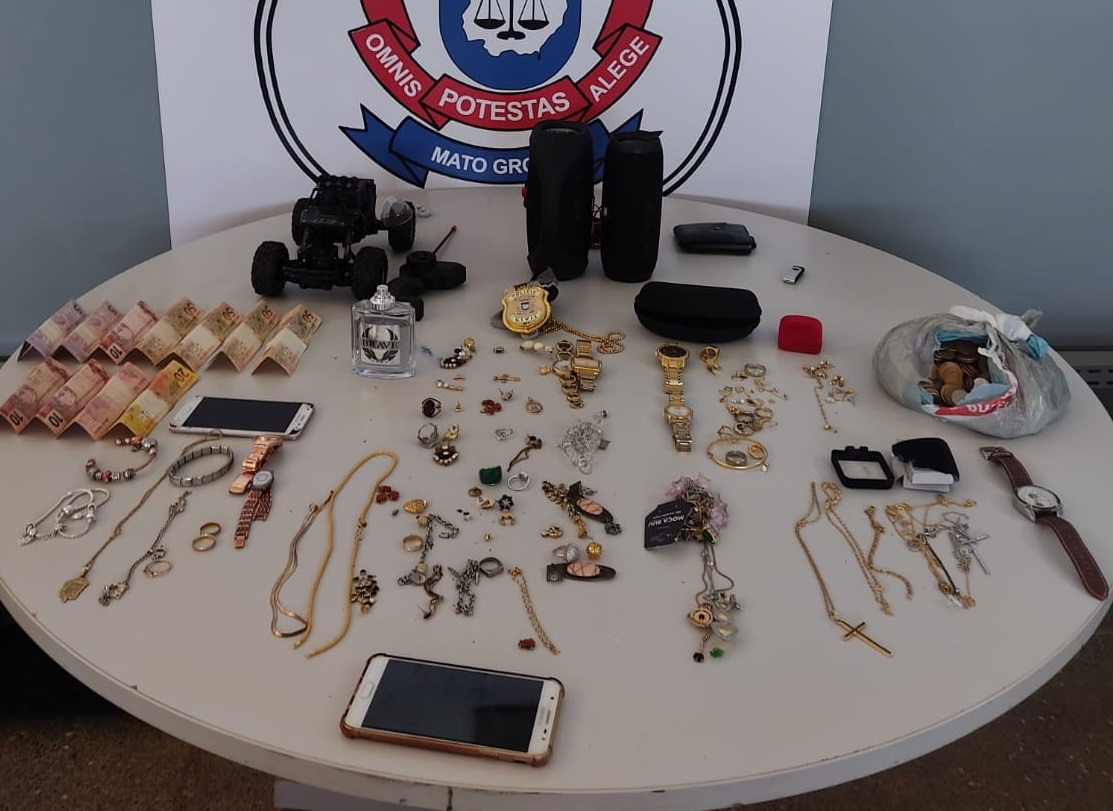 Pontes e Lacerda: Em menos de 24 horas Polícia Civil recupera joias furtadas e prende casal por receptação