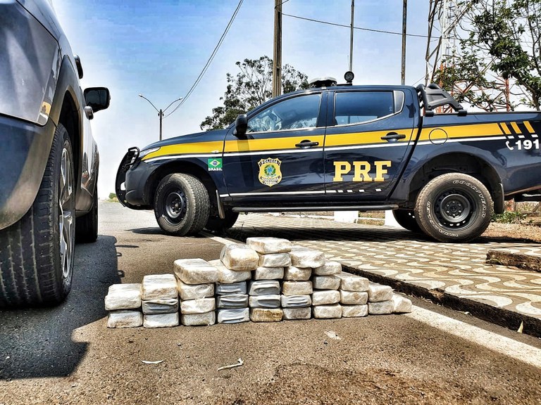 PRF apreende carga de cocaína