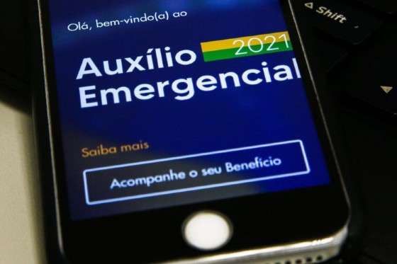 Em 2022, auxílio emergencial será de R$ 300