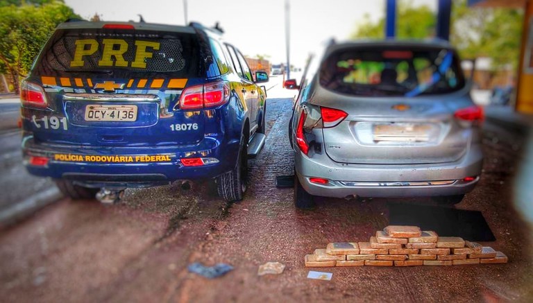 PRF apreende cocaína na BR-070