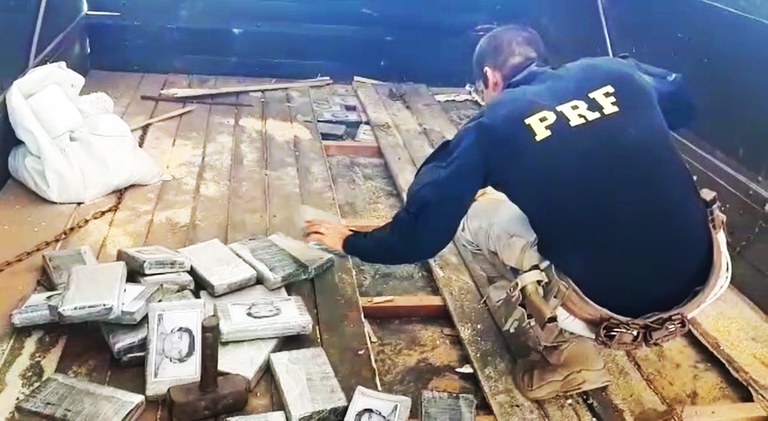 Grande carga de cocaína que saiu de Pontes e Lacerda é interceptada pela PRF