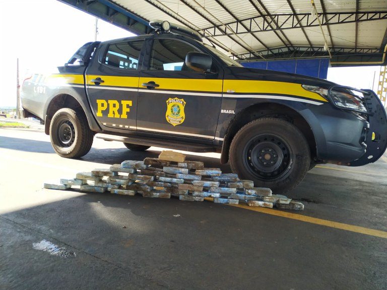 PRF apreende cocaína em Pontes e Lacerda