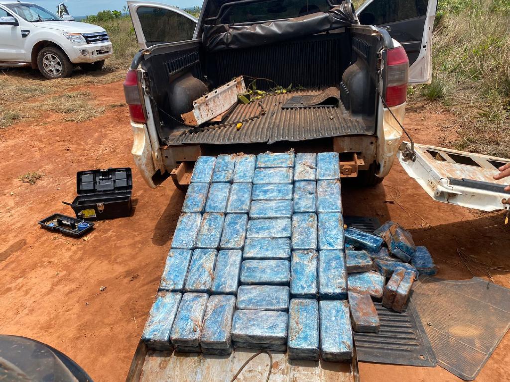 Gefron apreende cocaína escondida em caminhonete avaliada em mais de mais de R$ 1,7 milhão