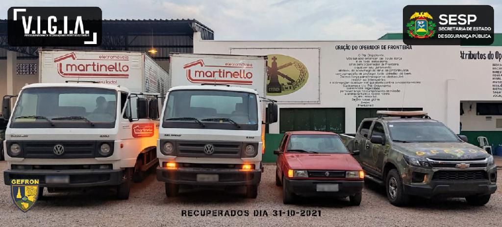 Gefron recupera dois caminhões roubados de empresa que seriam levados para Bolívia