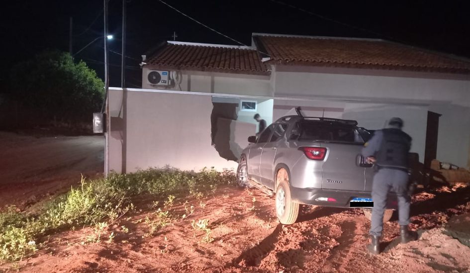 PM recupera dois veículos em Pontes e Lacerda