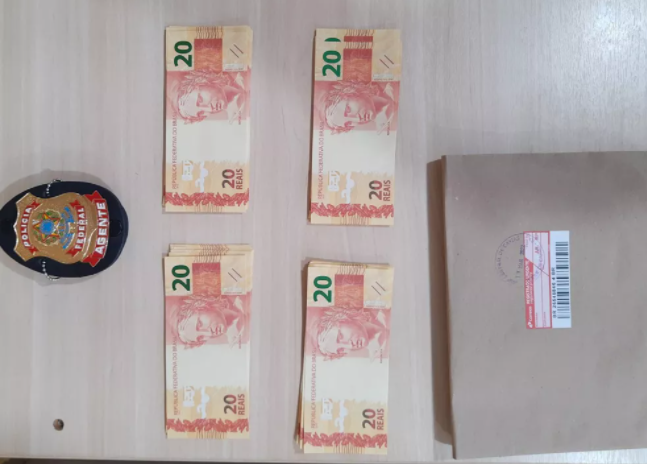 Rapaz é preso em agência dos Correios ao receber encomenda com notas falsas