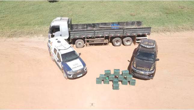 Motorista é preso após tentar transportar 430 kg de cocaína de Nova Lacerda à Guiratinga-MT