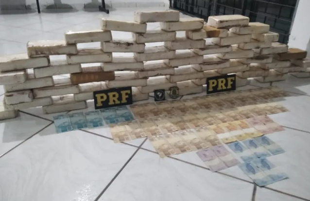 Homem é preso com mais de 50 kg de cocaína em MT