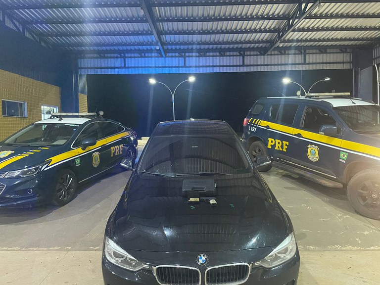 Em Comodoro, PRF recupera veículo furtado em Rondônia