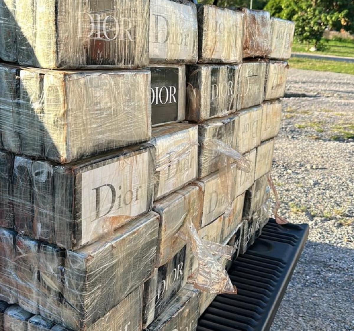 Polícia apreende meia tonelada de cocaína