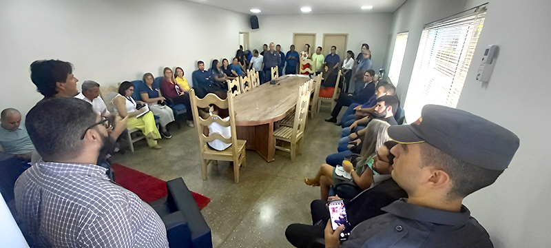 Pais, autoridades e representantes discutem estratégias para garantir a segurança nas escolas de Pontes e Lacerda-MT