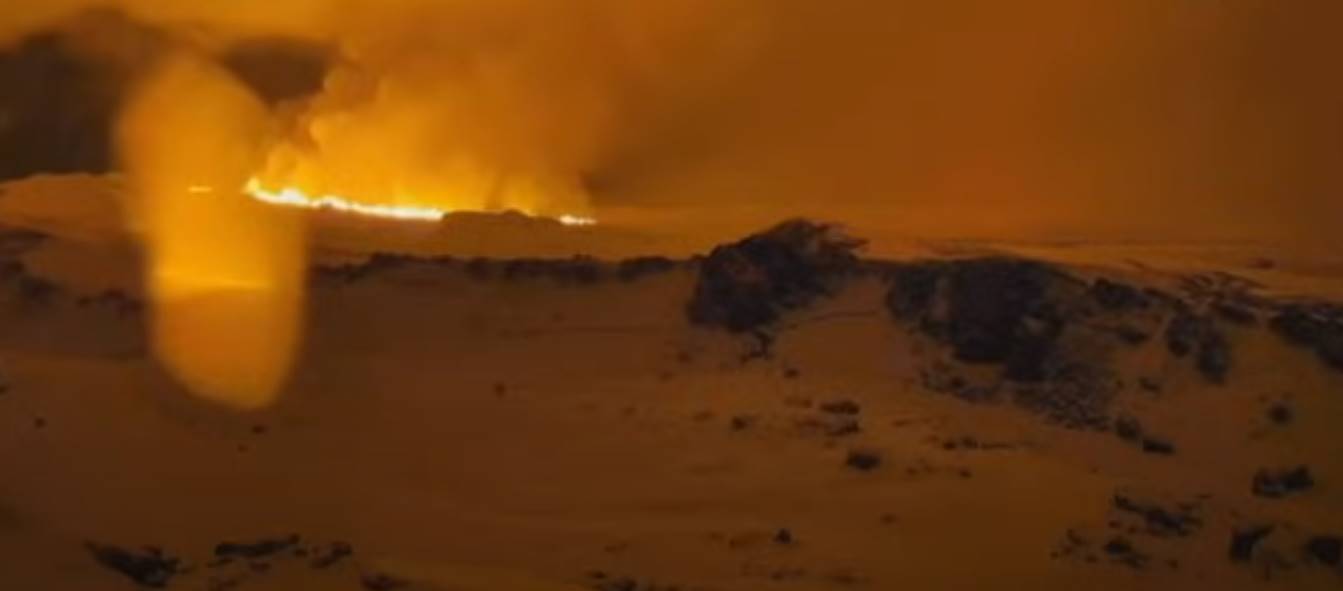 Vulcão da Islândia entra em erupção após semanas de atividade sísmica