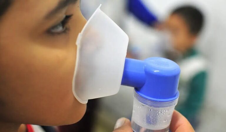 InfoGripe: com volta às aulas, segue em alta casos de síndrome respiratória aguda em crianças