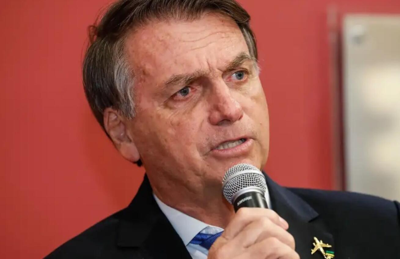 Imprensa internacional repercute denúncia contra Bolsonaro por tentativa de golpe