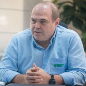 “O caminho é o pagamento pelas terras, não existe outra forma de resolver”