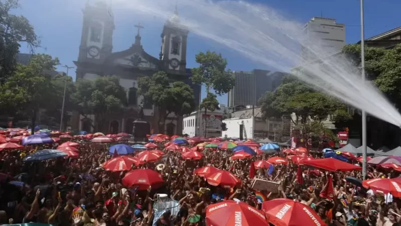Carnaval 2025: Foliões enfrentarão calor extremo com máximas de até 39°C
