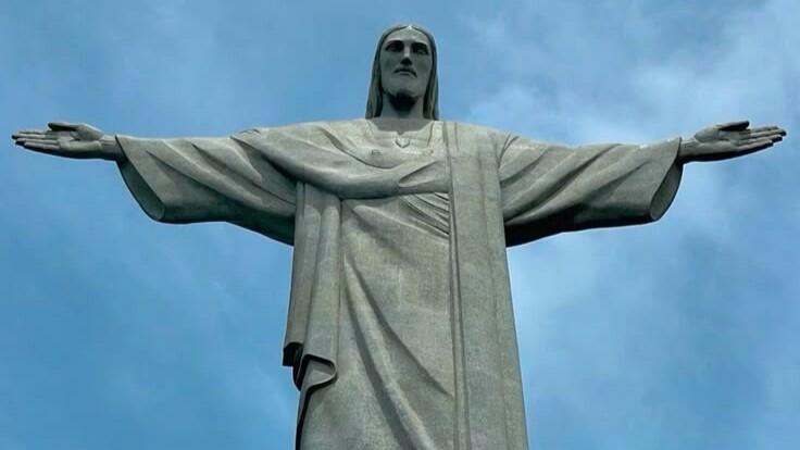 Turista é atendido por ambulância no Cristo após morte de visitante