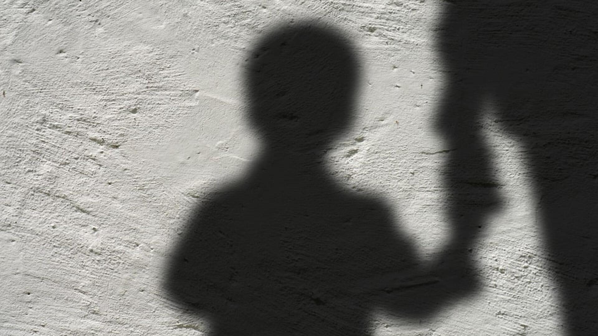 ‘Quarto escuro e ataque de pânico’: mãe denuncia ex por maus-tratos contra os filhos em MS