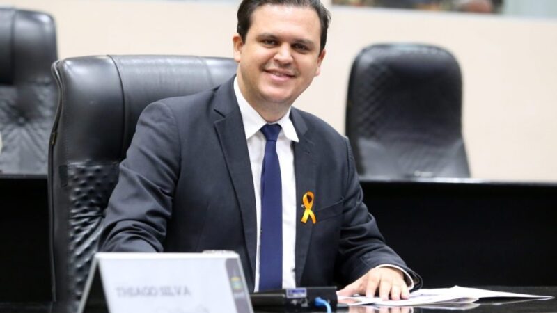 Deputado Thiago anuncia Edital para retomada de obras paralisadas e construção de creches