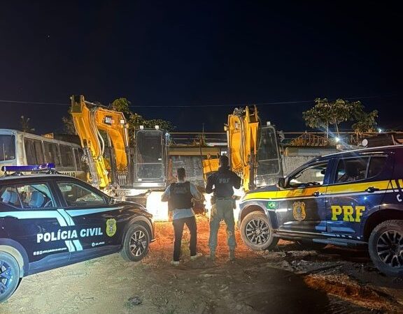 PRF e Polícia Civil recuperam no interior de Mato Grosso escavadeiras furtadas no Rio de Janeiro