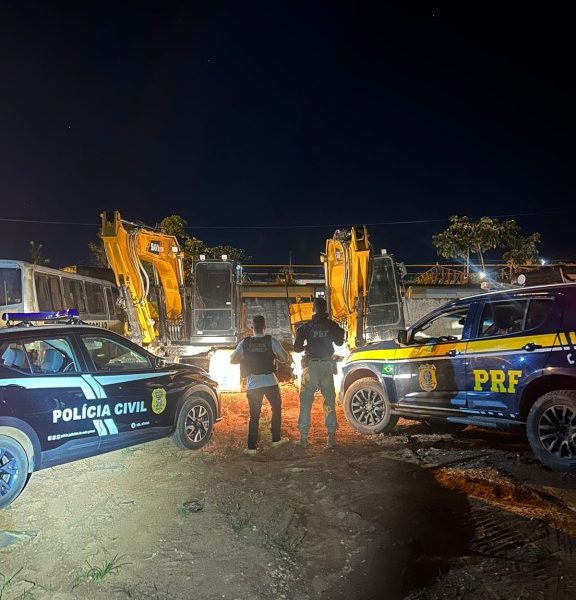PRF e Polícia Civil recuperam no interior de Mato Grosso escavadeiras furtadas no Rio de Janeiro