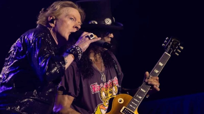Comitiva dos Guns N’ Roses visita Arena Pantanal e data do show deve ser anunciada na 6a