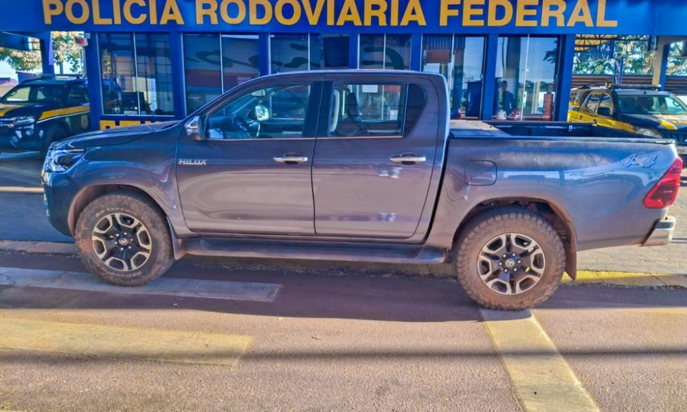 Veículo roubado é recuperado pela PRF durante fiscalização em Rondonópolis-MT