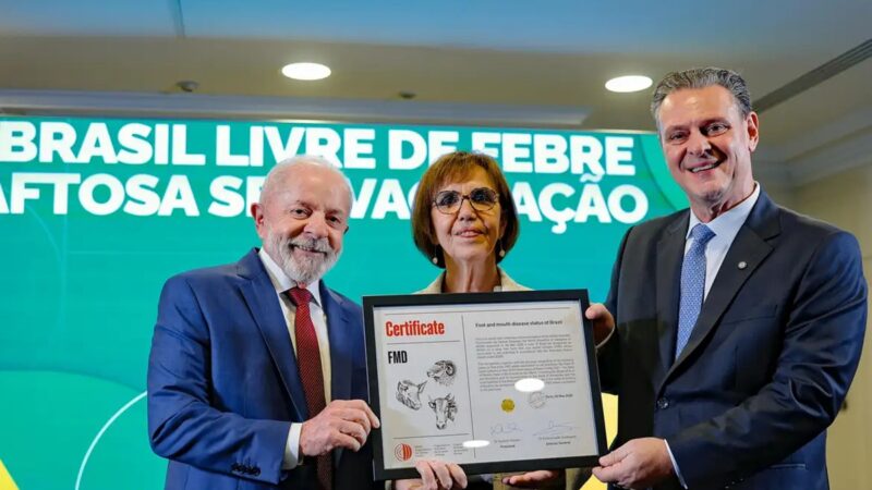 Lula recebe da OMSA certificado de Brasil livre de febre aftosa sem vacinação