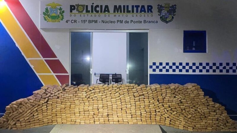 Polícia Militar apreende 837 quilos de maconha e prende dois homens em Ponte Branca