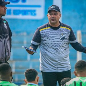 Galo estreia novo técnico em jogo decisivo pela Série D e busca reabilitação