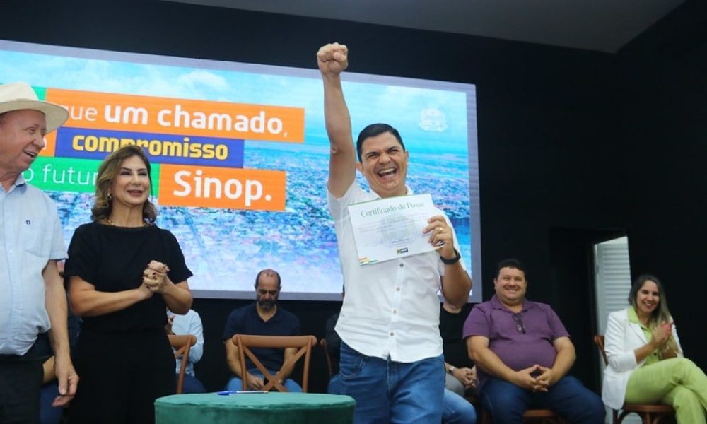 Posse: Servidores expressam contentamento com estrutura educacional de Sinop durante certificação