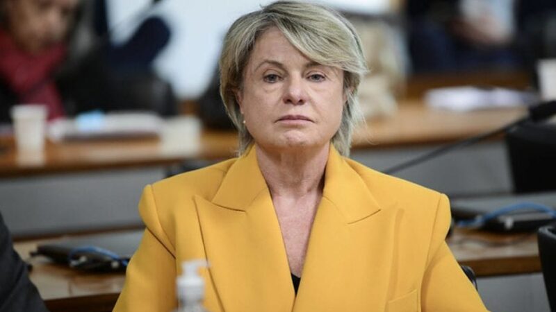 Buzetti anuncia que deixará o Senado até dezembro para cumprir acordo com Lacerda