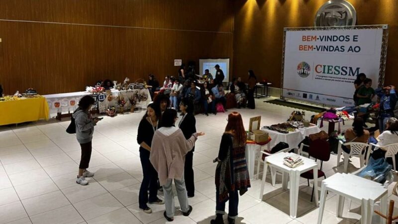 Pacientes dos CAPS participam de congresso internacional sobre saúde mental e economia solidária