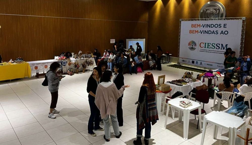 Pacientes dos CAPS participam de congresso internacional sobre saúde mental e economia solidária