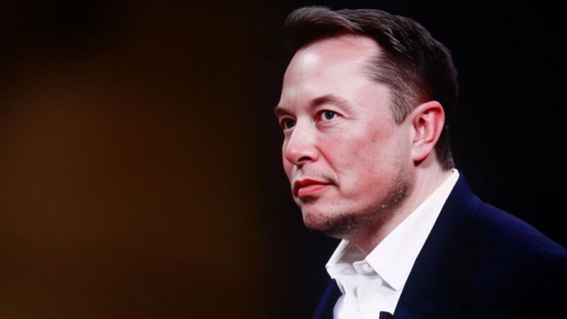 Testes de robotáxi da Tesla são marcados por acidentes nos EUA