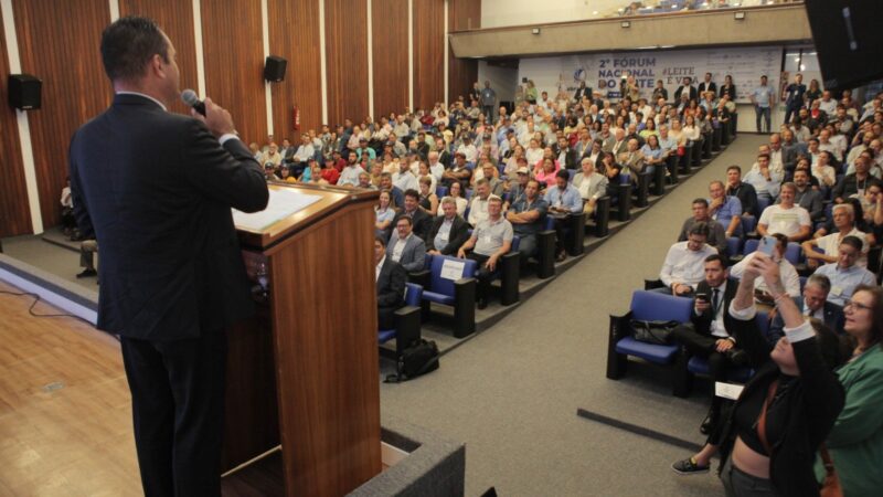 Terceiro Fórum Nacional do Leite discutirá mercado e bem-estar animal