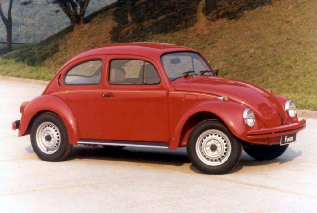 Como os nomes dos carros são definidos pelas montadoras