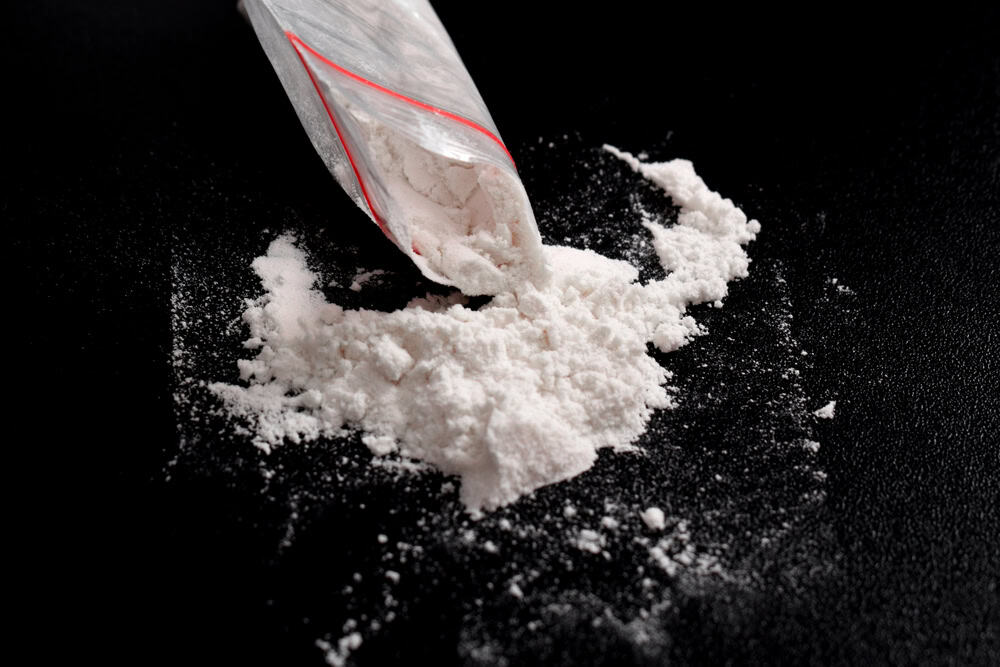 O que a cocaína faz no cérebro e corpo humano?