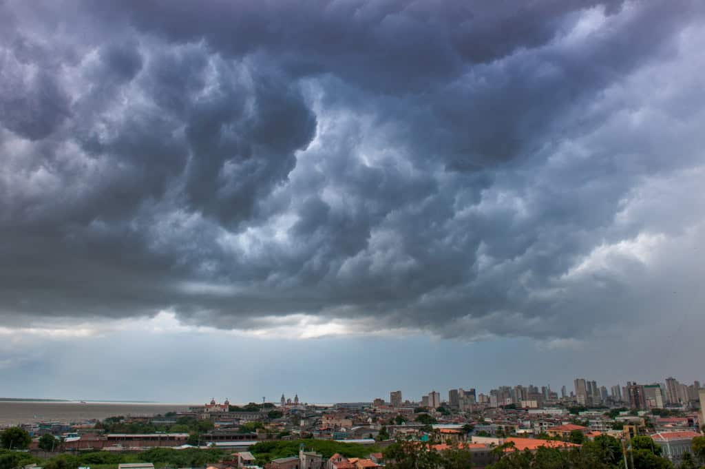 Frente fria e chuva forte: confira a previsão do tempo desta semana