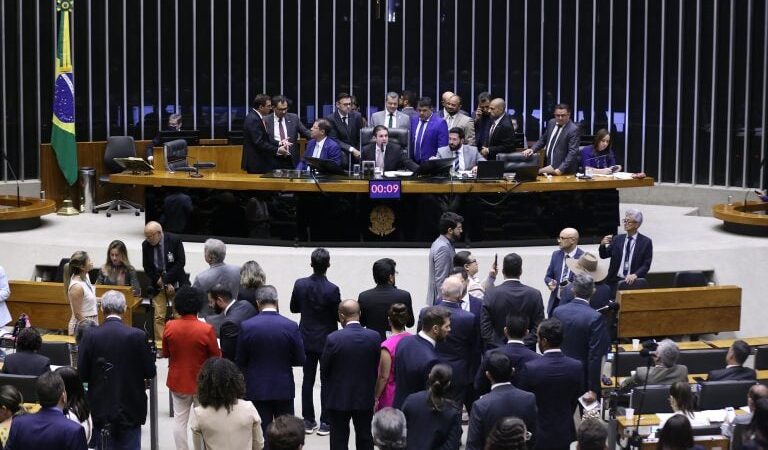 Câmara derruba MP que previa taxação de LCA