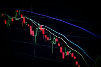 70% dos brasileiros planejam a Black Friday; 60% gastarão mais de R$ 500