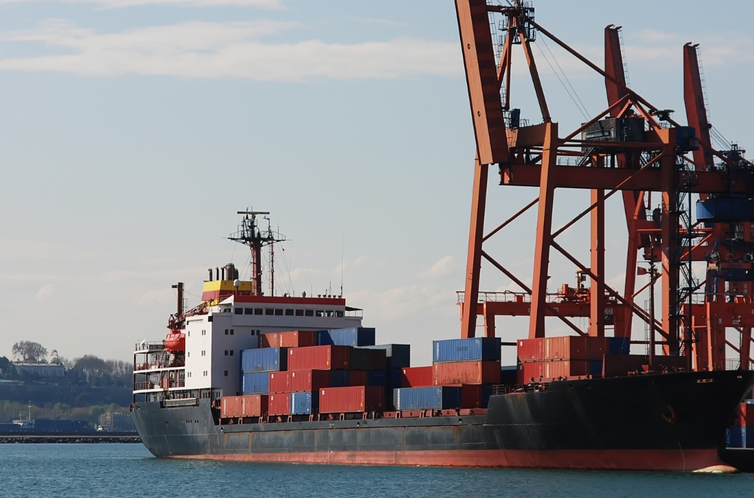 Exportações brasileiras somam US$ 282,8 bilhões em 2025